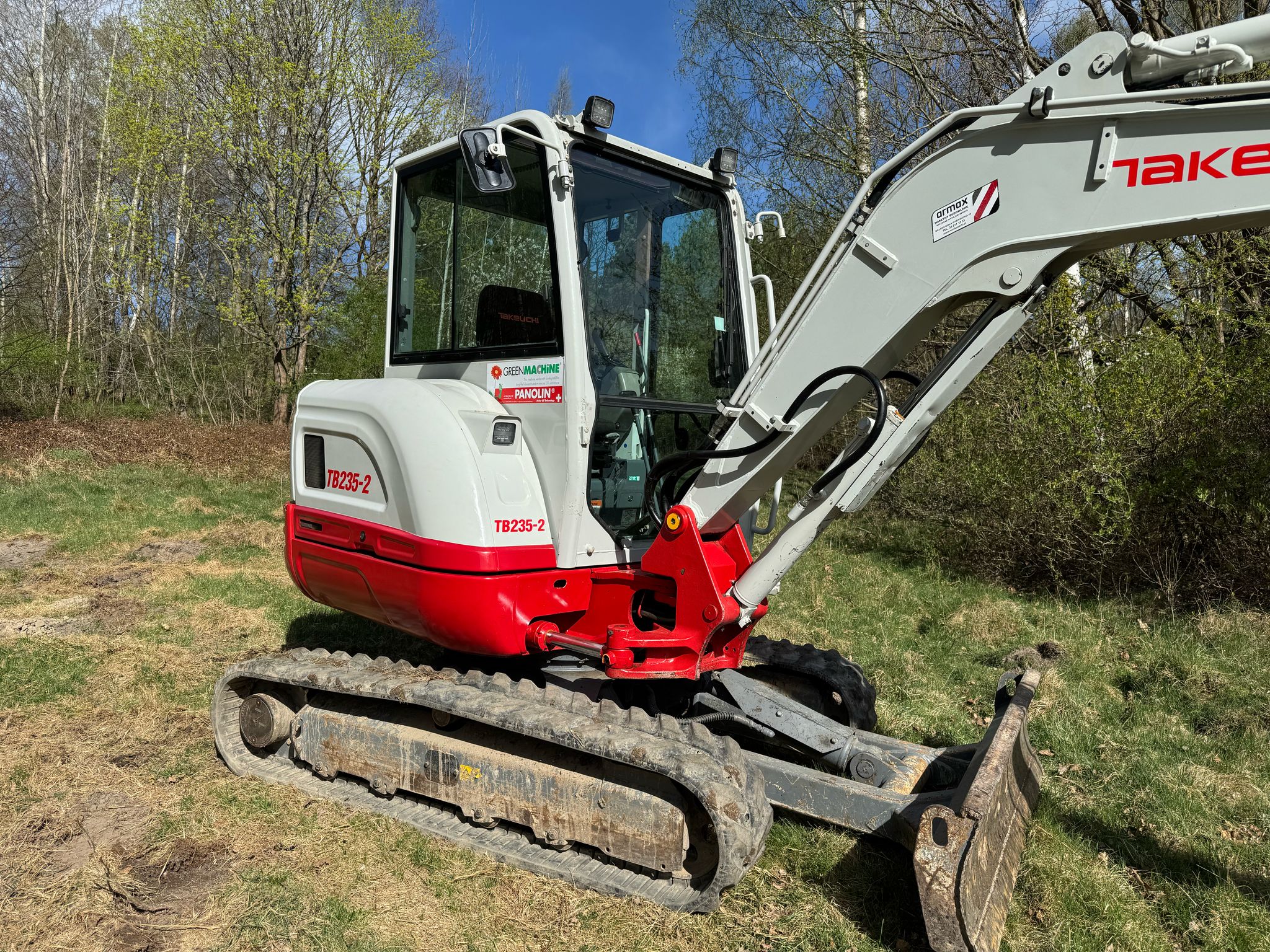 Używana minikoparka Takeuchi TB 235 V1 z Powertilt – 2900 mth